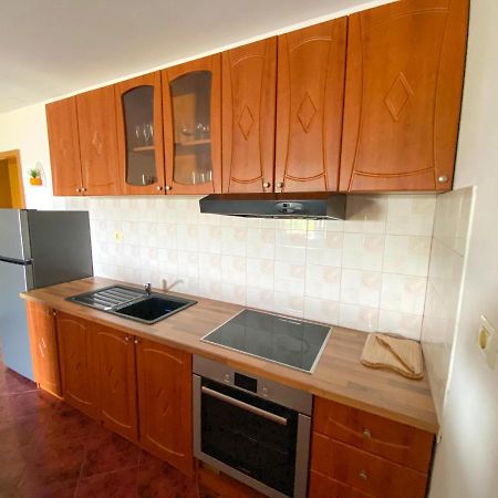Apartment Moon Pobegi Екстериор снимка