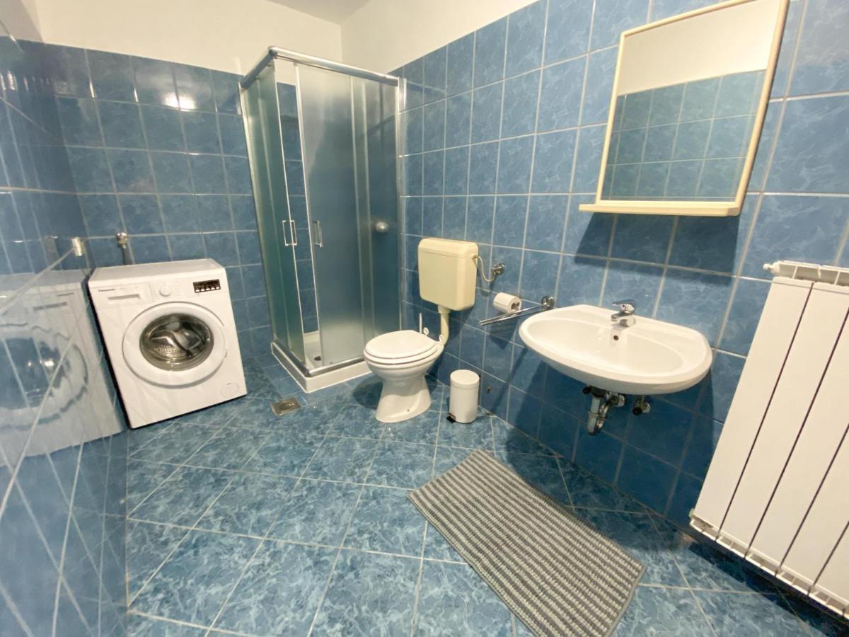 Apartment Moon Pobegi Екстериор снимка