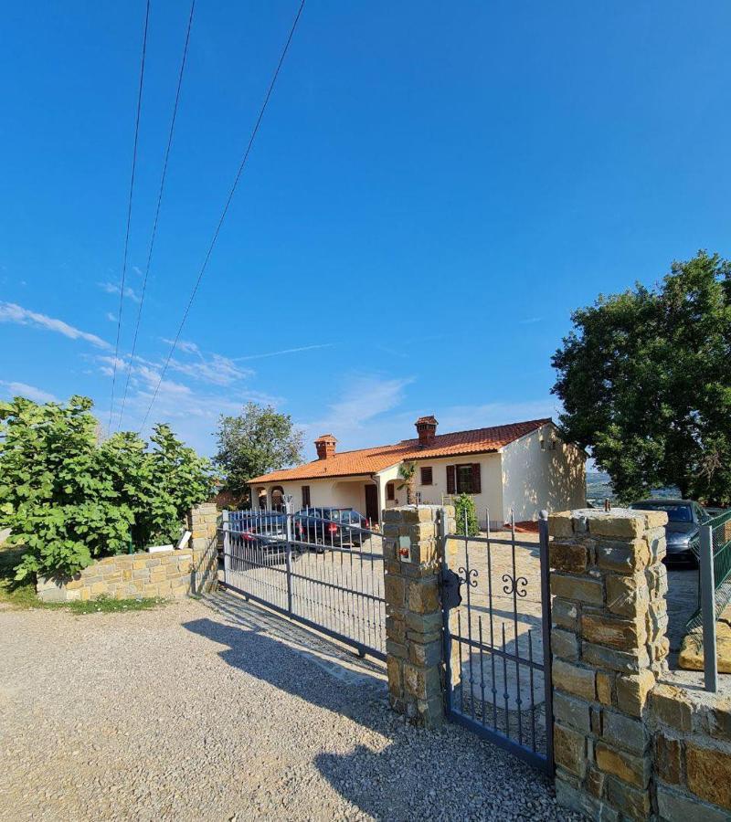 Apartment Moon Pobegi Екстериор снимка