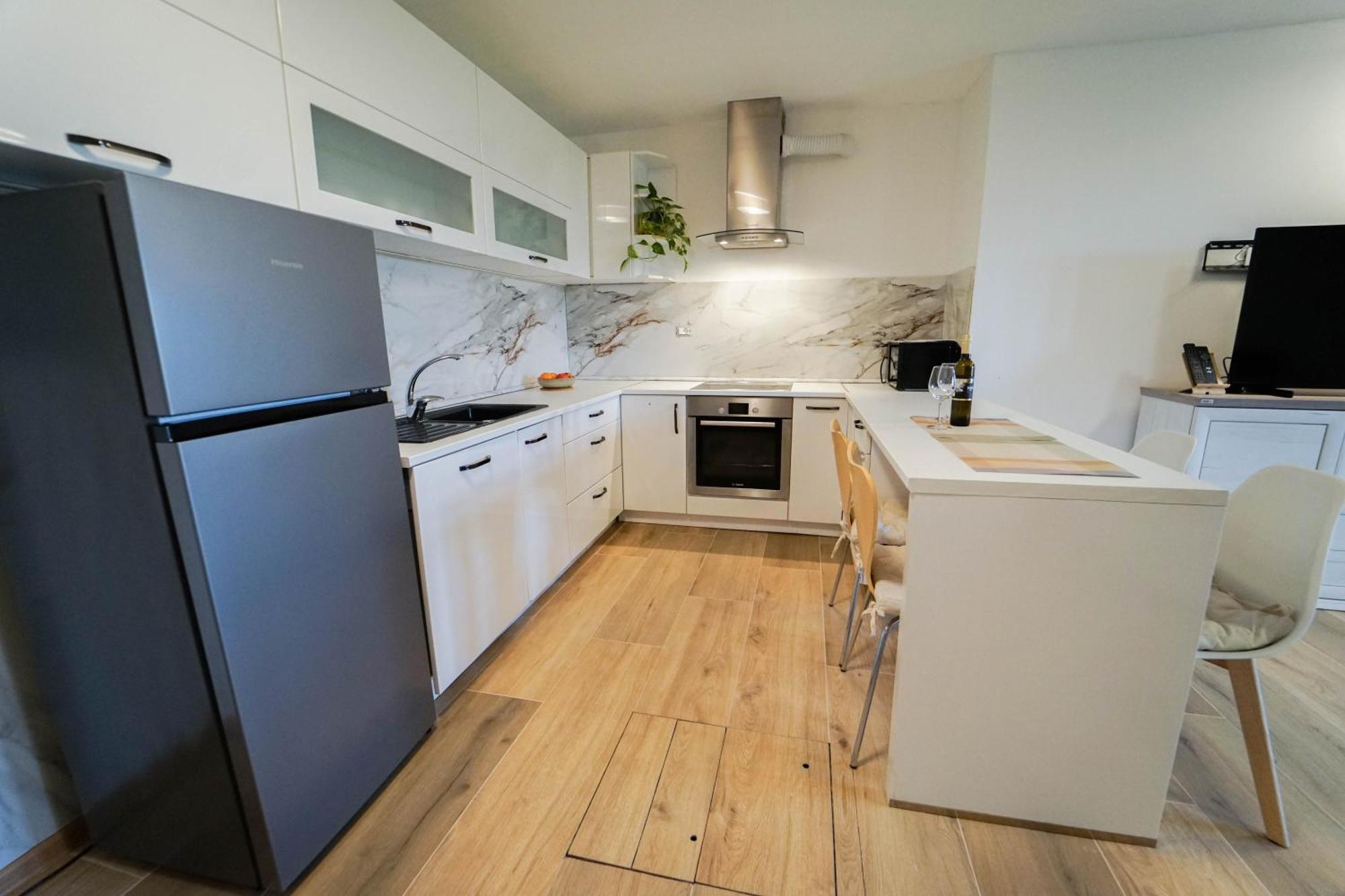 Apartment Moon Pobegi Екстериор снимка