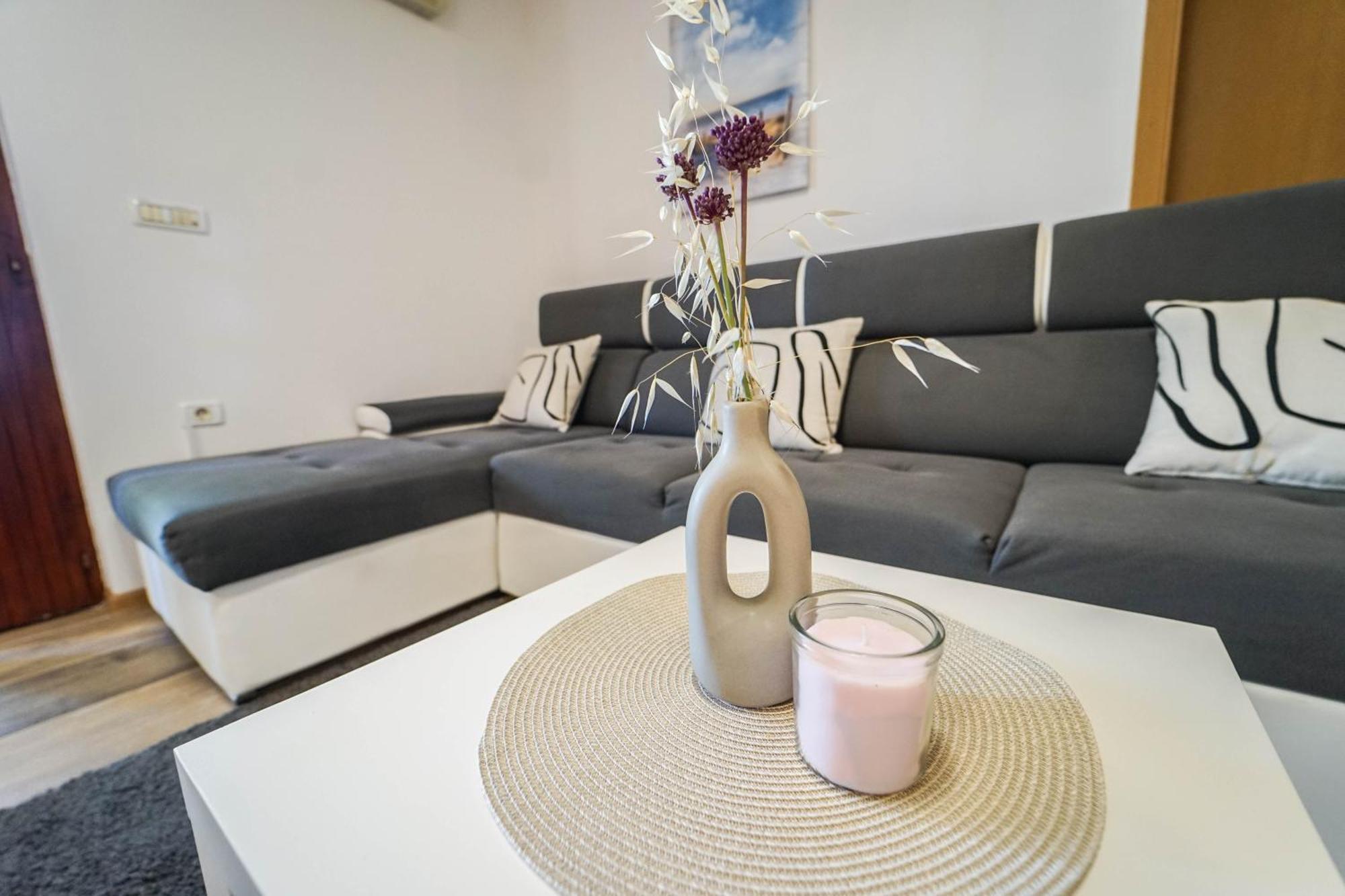 Apartment Moon Pobegi Екстериор снимка